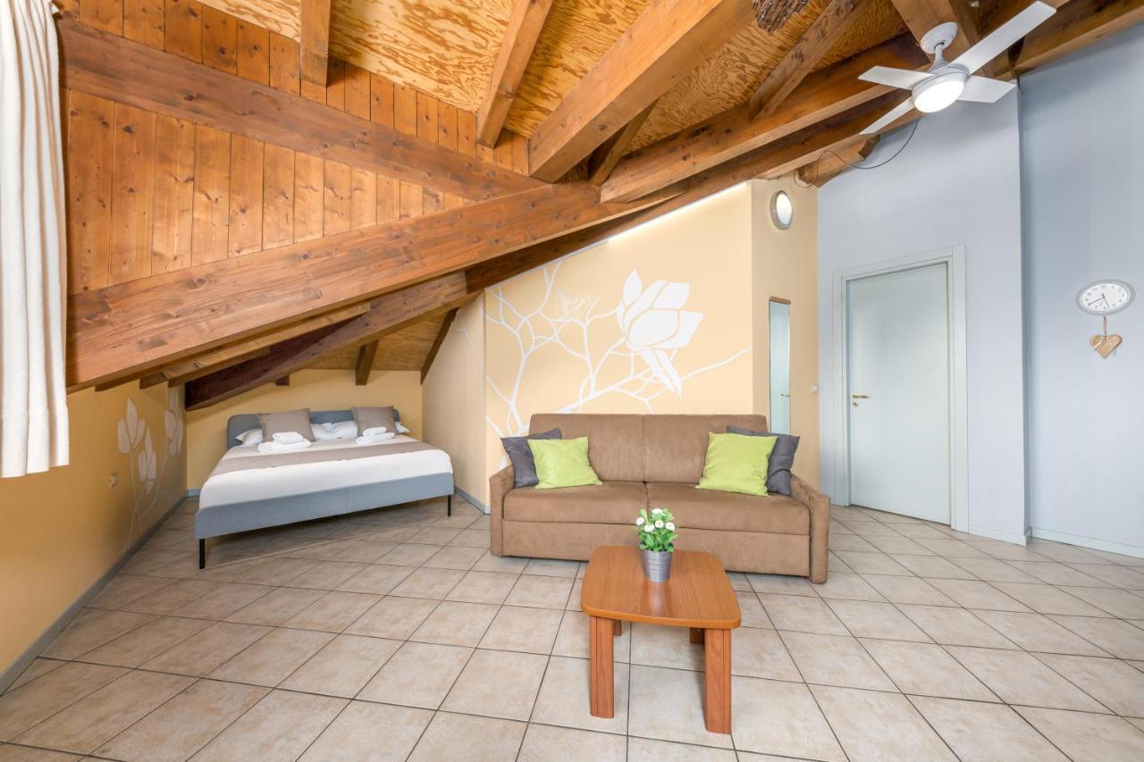 Villa Anna By Casa Da Suite Baveno Extérieur photo